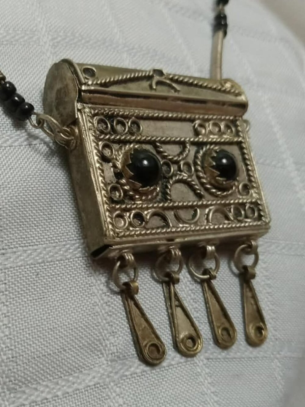 Stunning handmade vintage necklace Harari/Hirz amulette/prayer box antique